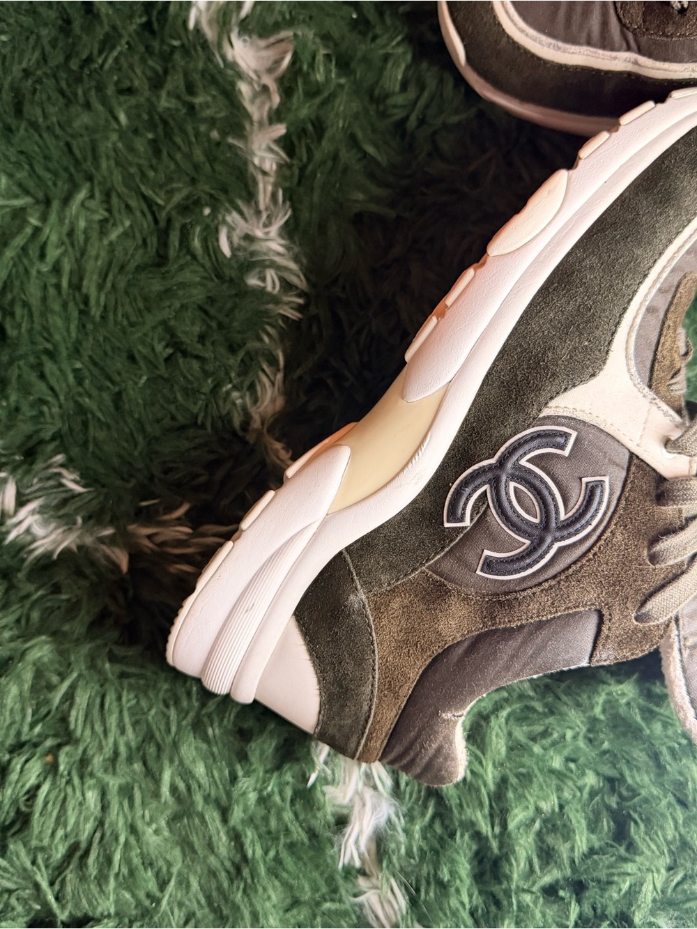 Chanel Interlocking CC Logo Sneakers Brown / Green Suede US 10 IT 40 Cruise 2020 - Picture 2 of 6